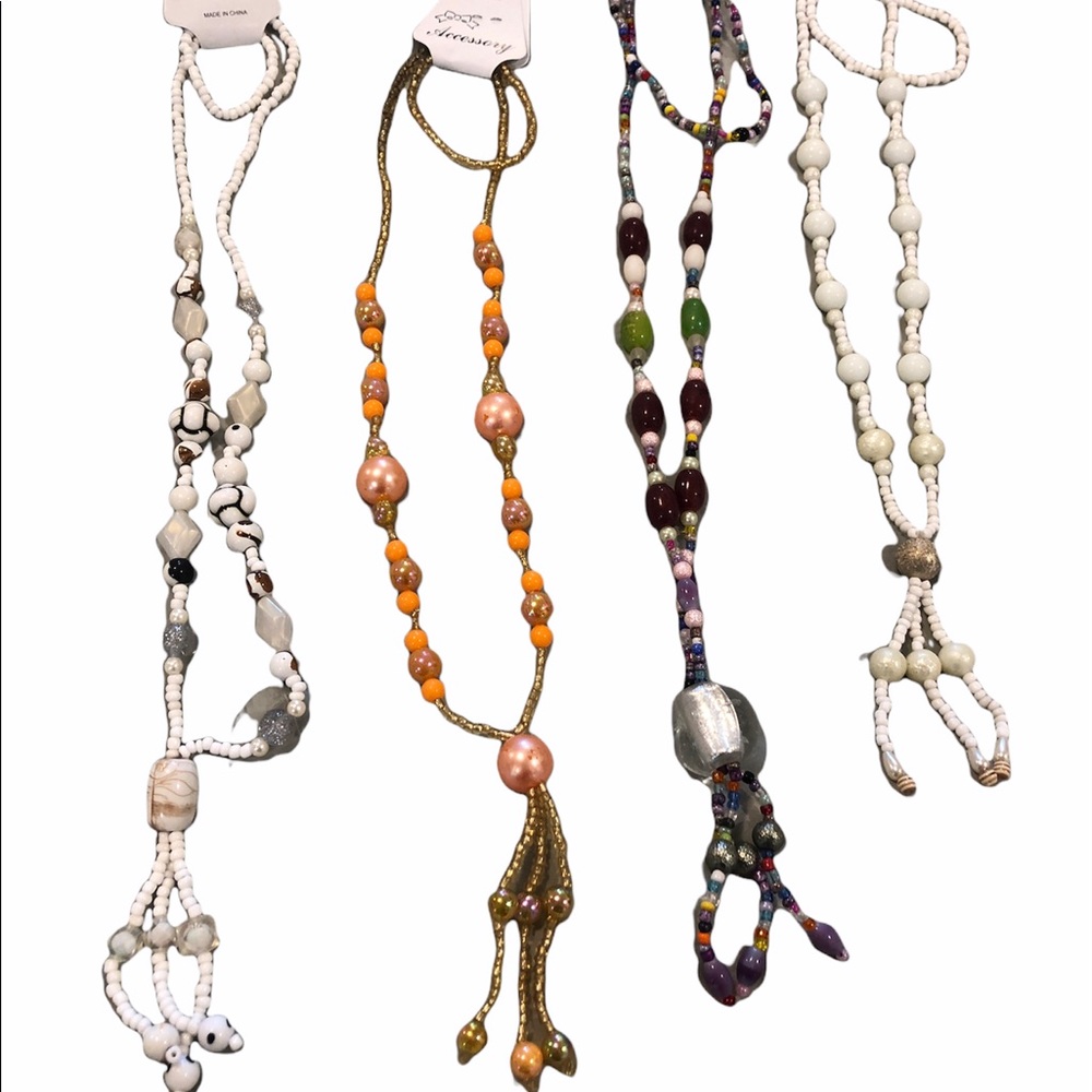 🌸 3/$15 🌸 NWT- 4 Beaded necklaces